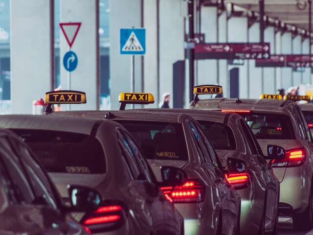 ACTeev Taxi