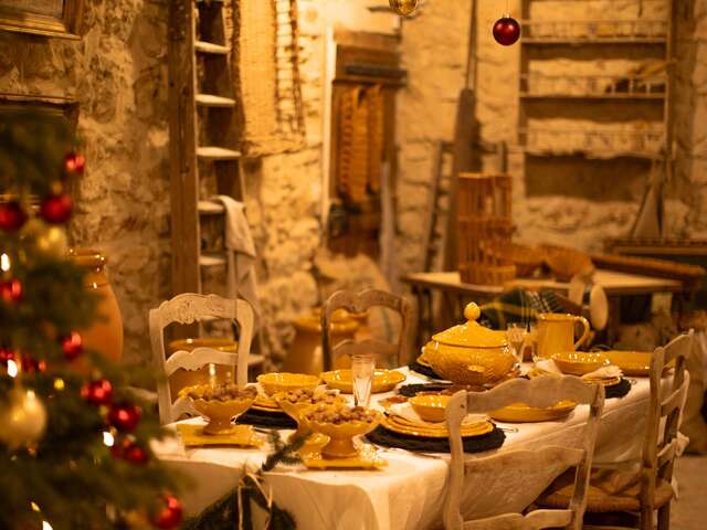 Noël pastoral à la poterie Ravel