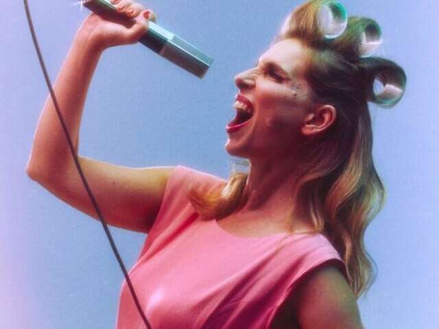 Barbara Carlotti (duo)