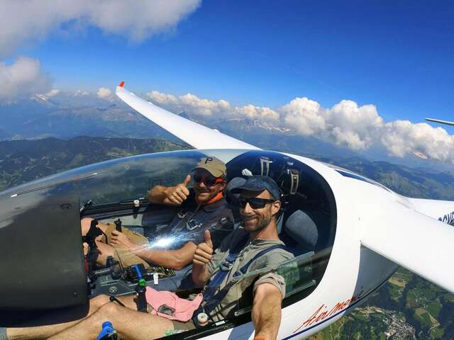 Vol en planeur au-dessus des vignes de Savoie avec Soaring Adventures