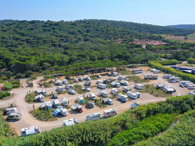 Aire Municipale de Stationnement pour Camping-Car