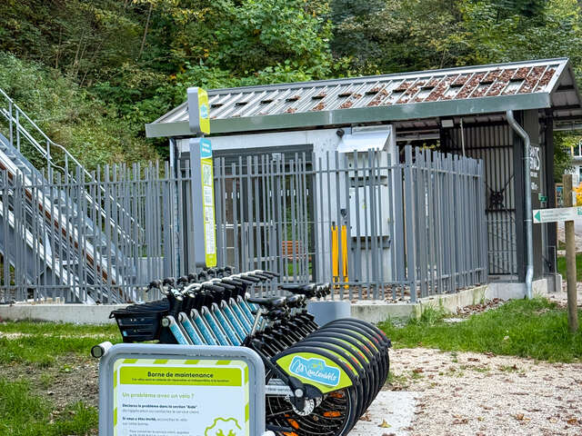 Borne MontenVélo - Ascenseur des Thermes / Parc Thermal