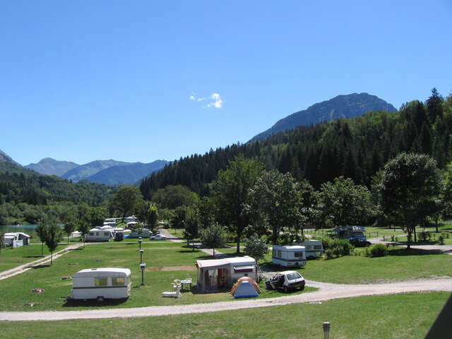 Camping "L'Ile du Chéran"