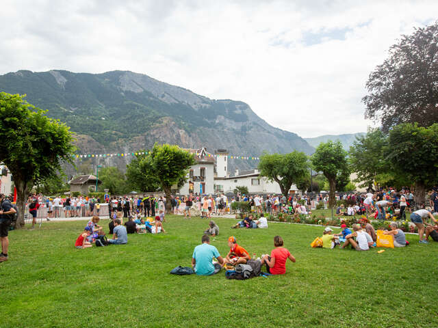 Bourg d’Oisans vibre avec le Tour de France !
