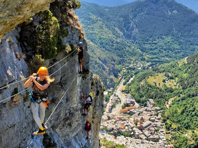 Via ferrata with guide - La Voie des Hérétiques - Jordi Le Martelot