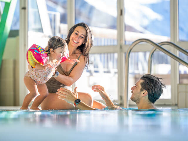 Swimming pool at the Palais des Sports