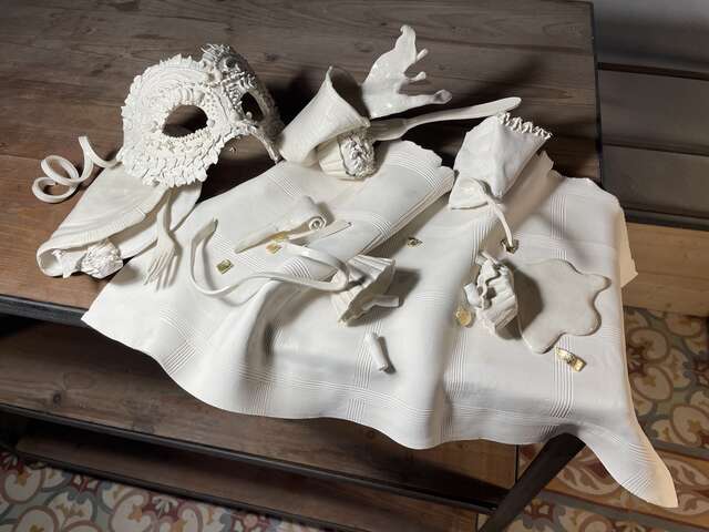 Exposition "Éteindre les lampions" par l'artiste Odyssée Dao