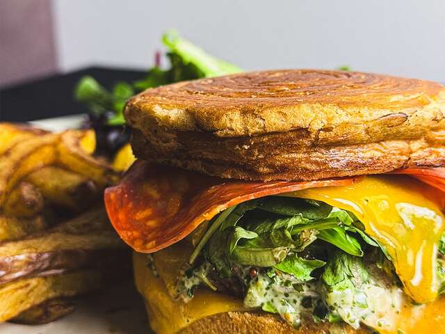 Restaurant - Bar  "Le Vic de Lomagne"