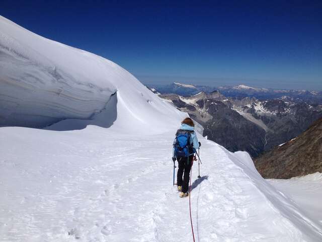 High mountain: 3 days to climb two 4000m peaks