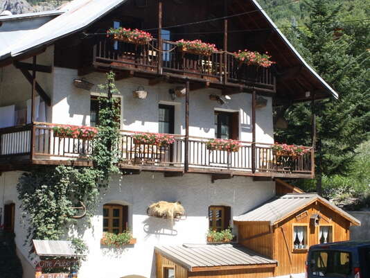 Gîte Hôtel Auberge de La Blanche