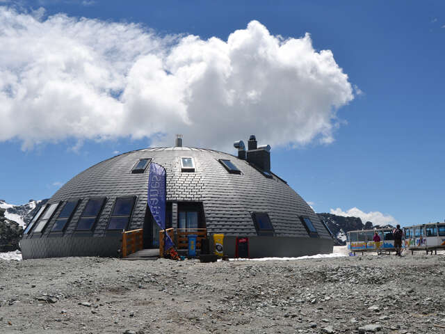 Black Tap Craft Burgers & Beer