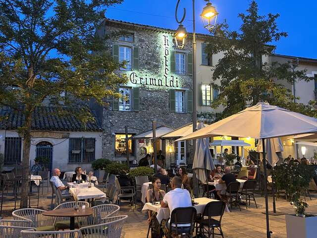 Hôtel Le Grimaldi by Le Village