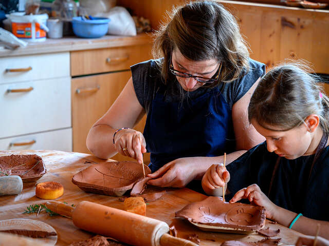 Pottery workshops: Modelling and decorating in pairs, ages 4 and up
