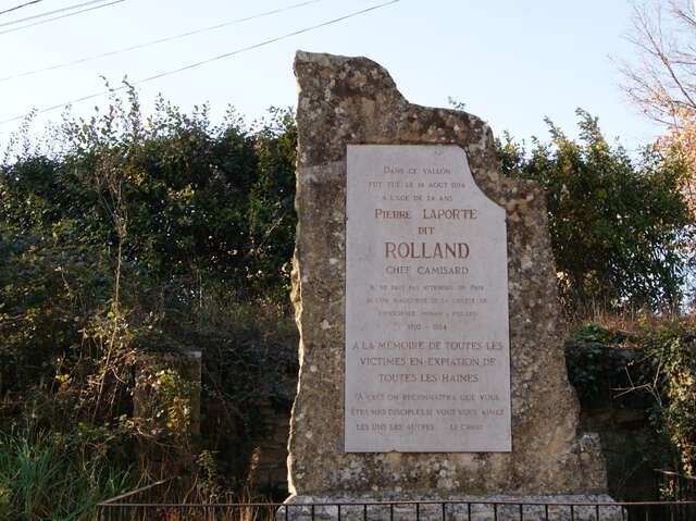 Stèle de Rolland à Castelnau-Valence