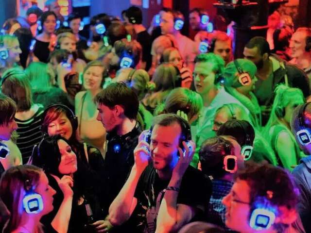 Silent Party After ski