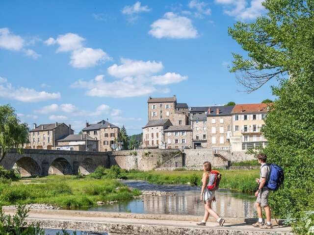 Etape GR65  Montfaucon-en-Velay- Saint-Jeures