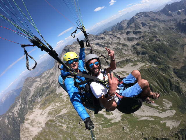 Tandem paragliding flights with Pegase and Particule