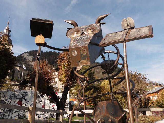 Cow Art : sculpture "The technical Cow"