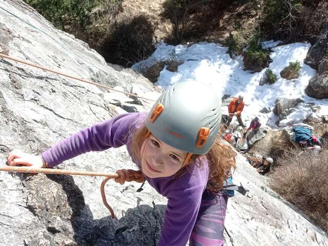 Escalade découverte/famille: Défie la gravité!