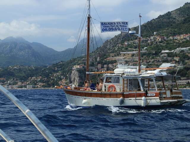 Boat Tour—Discover the French Riviera or the Italian Riviera