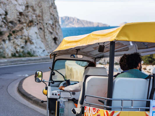 Balade bord de mer en tuk tuk électrique !