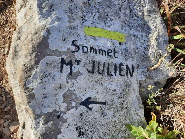 Randonnée nocturne - Sur les traces du loup sur le Mont Julien - En soirée