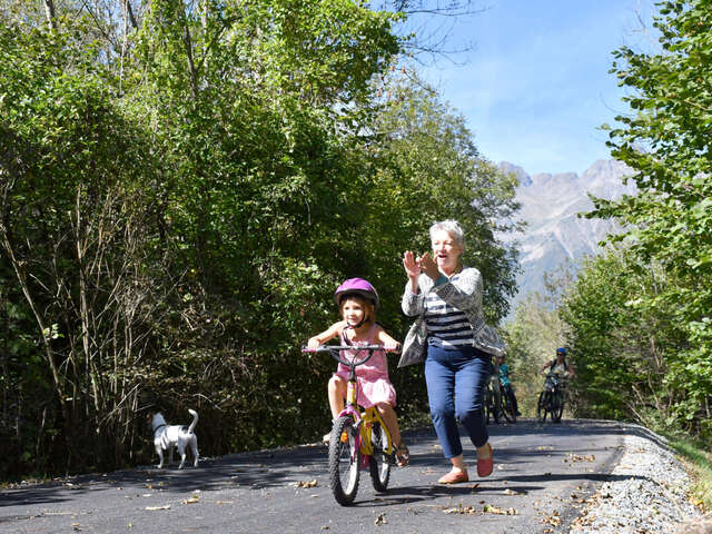 Cyclo - La Voie verte au départ d'Allemond