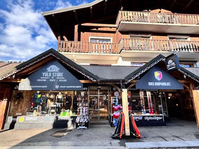 Yolo Store