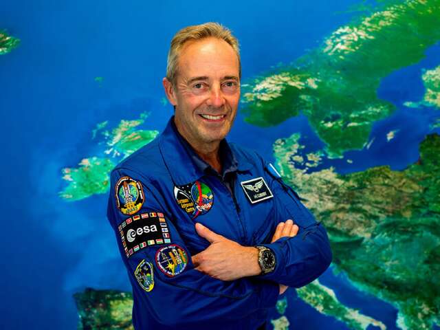 Village Charlot: Building your dreams in space and under the sea