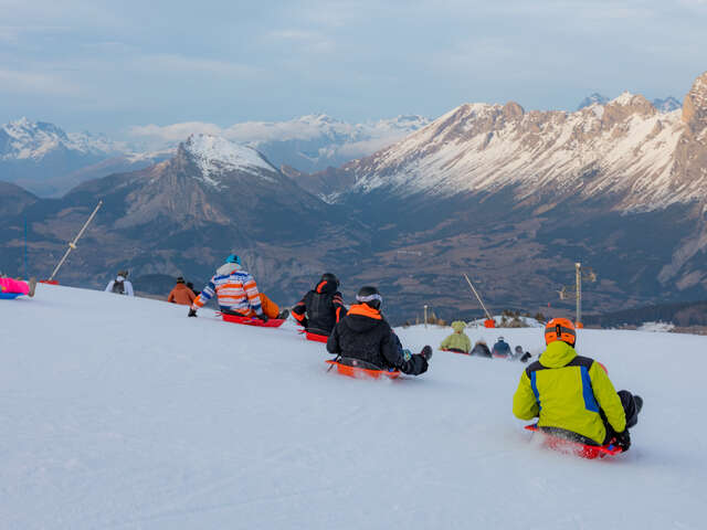 Taille ta courbe - Course de luge à Superdévoluy