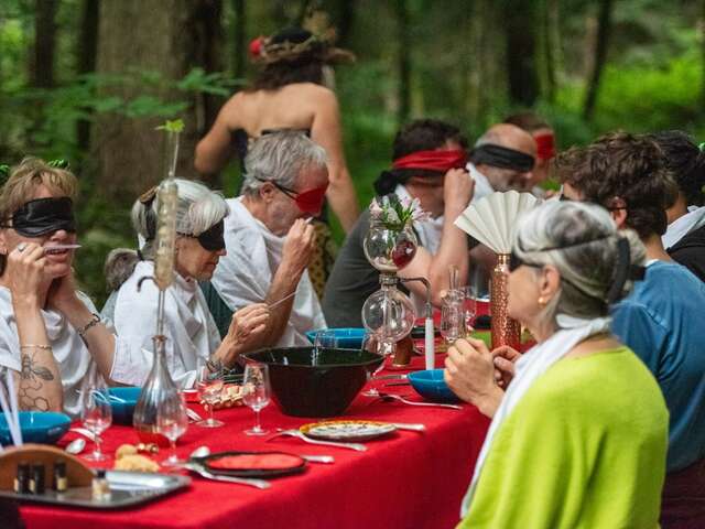 Spectacle immersif · Le banquet des odeurs