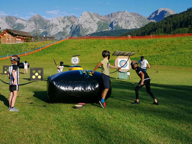 Séance combinée : tir à l'arc, Archery Touch, lancer de hache