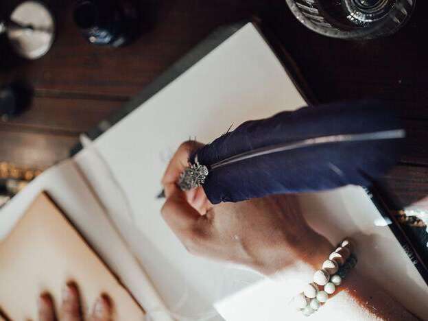Atelier écriture et dessins à la plume et à l'encre