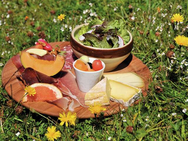Repas en chalet d'alpage avec la ferme du Féto