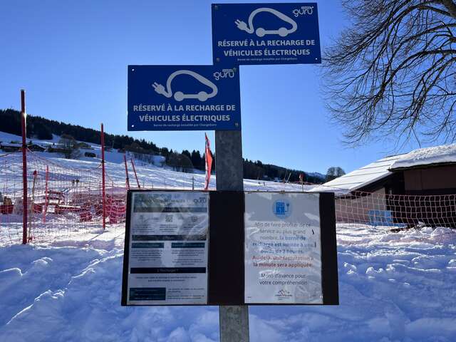 Borne de recharge véhicule électrique