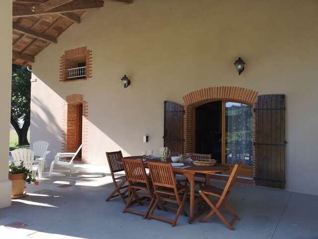 Gîte de Courtau côté forêt