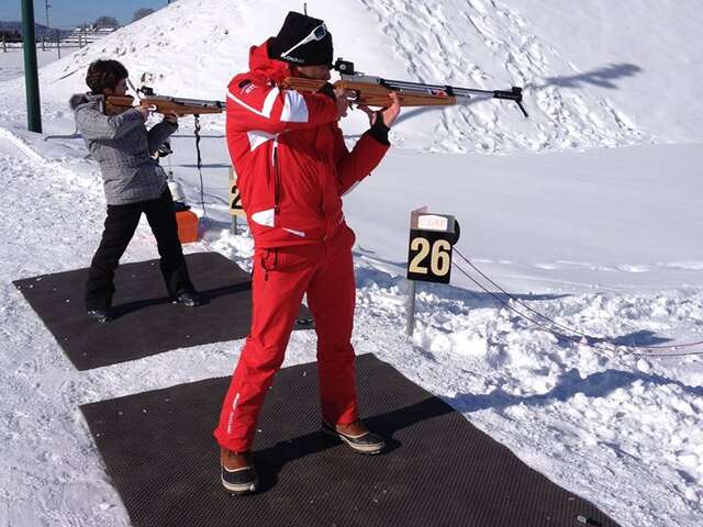 Cours de biathlon avec l'ESF aux Plans d'Hotonnes