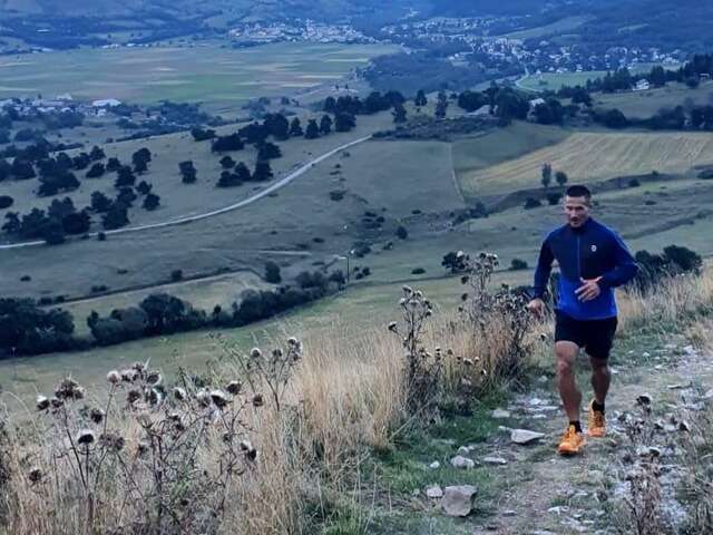 Découvre Ancelle en marche nordique