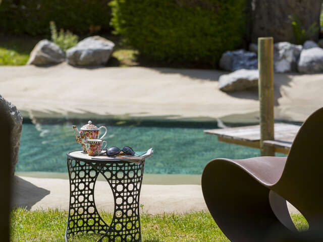 Piscine extérieure de l'Hôtel et Spa Neige et Roc