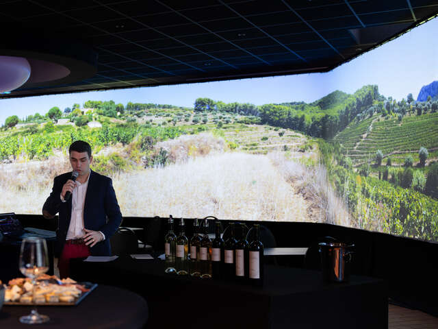 Dégustation de vins immersives