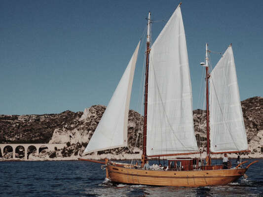 Journée en voilier au cœur des Calanques - Vieux Port Mairie