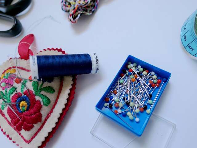 Puce des couturières