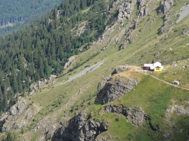 GR®738 - Etape 9 :  Refuge Jean Collet - Refuge de La Pra