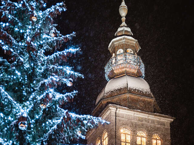 Place à Noël : Illumination de l'église