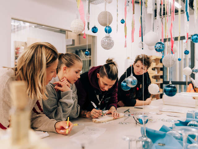 Atelier Créatif en binôme - Fête des grands-mères