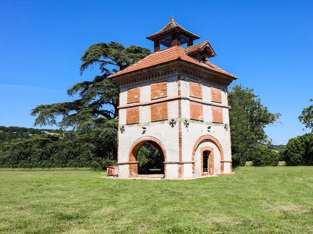 Le Pigeonnier de La Maison du Saula