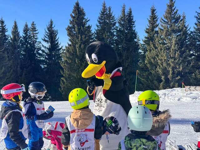La mascotte Pingouin sur les pistes