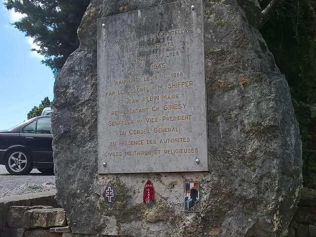 Monumenti commemorativi