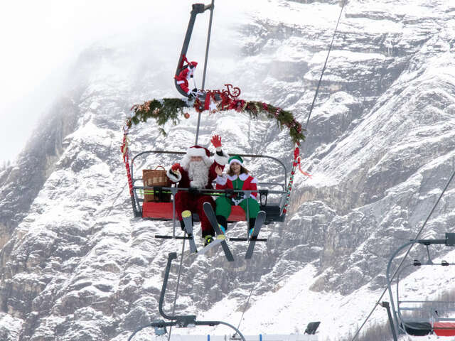 Le Père Noël arrive sur les pistes