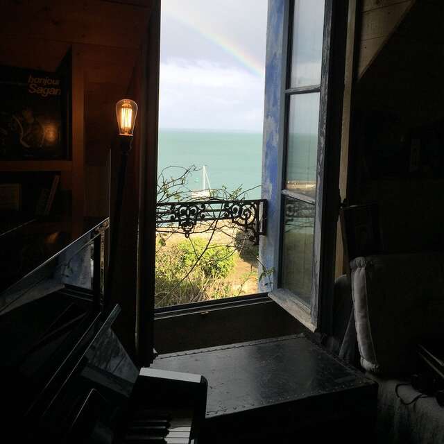 Un piano en hiver : Around Midday : Concert Improvisation Stefan Cassar